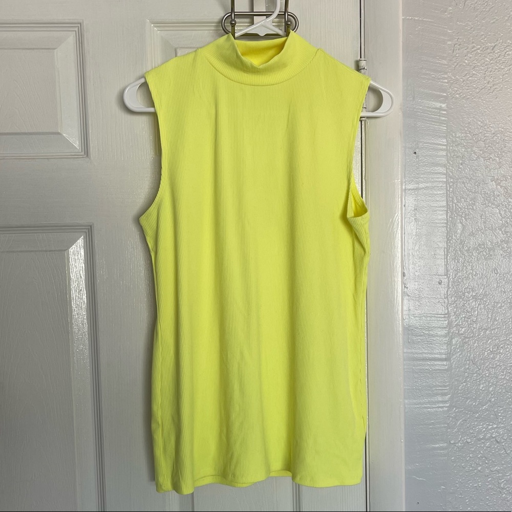 Sleeveless top in XL - Neon yellow